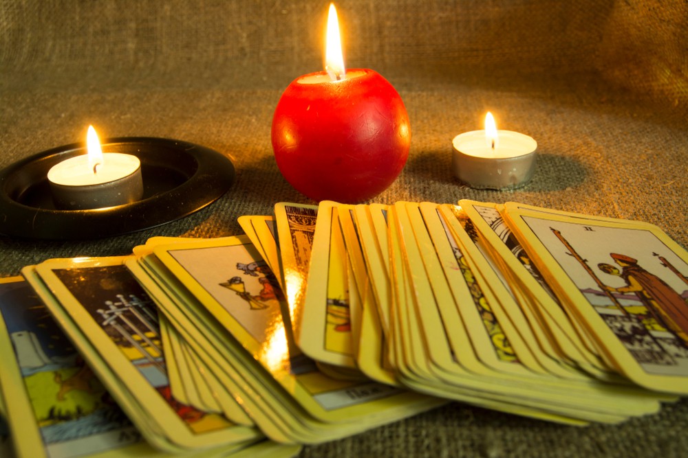 Lenormandkarten 11-15: Foto: © Zvereva Tatiana / shutterstock / #1295443765